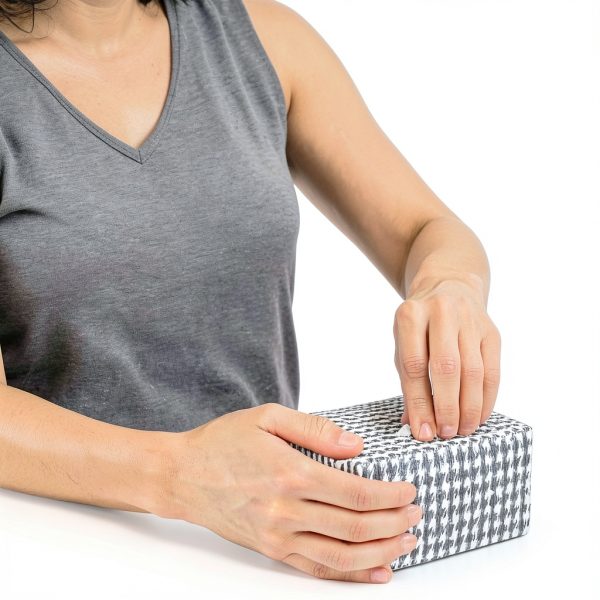 Restaurantware Paper Takeout Box 47 oz Red Houndstooth Rectangular-6